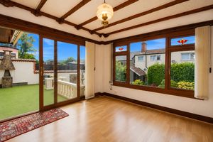 Reception Room- click for photo gallery